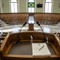 Adriano Galdino comenta possível chapa com Lucas Ribeiro para 2026