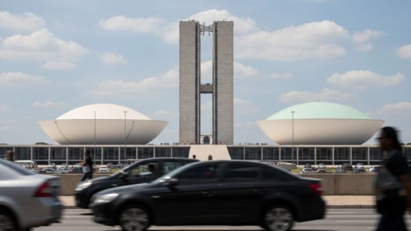 Nabor Wanderley detalha pré-candidatura ao Senado e avalia cenário na Paraíba