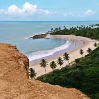 Acidente na praia de Coqueirinho: alerta mobiliza comunidade no Conde