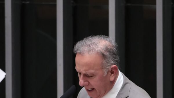A lacuna na chapa do PP com a desistência de Ricardo Barbosa