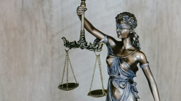 Como a Justiça penhora herança de ex-prefeitos? Caso Tatiana Lundgren