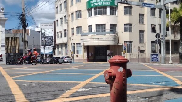 Como a aproximação Veneziano-Jhony pode levar Bruno a Nabor